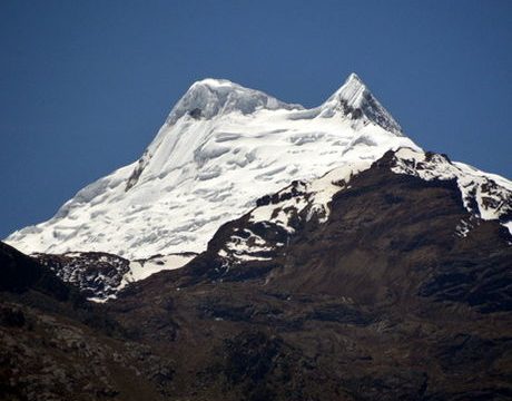 Nevado Vallunaraju